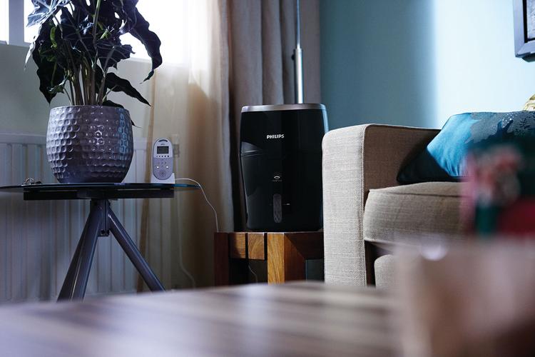 Увлажнитель воздуха  Philips HU4813/10, черный