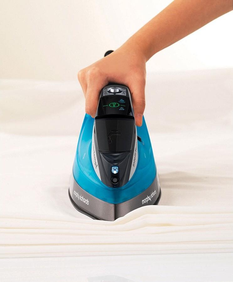 Умный утюг-парогенератор Morphy Richards 305003